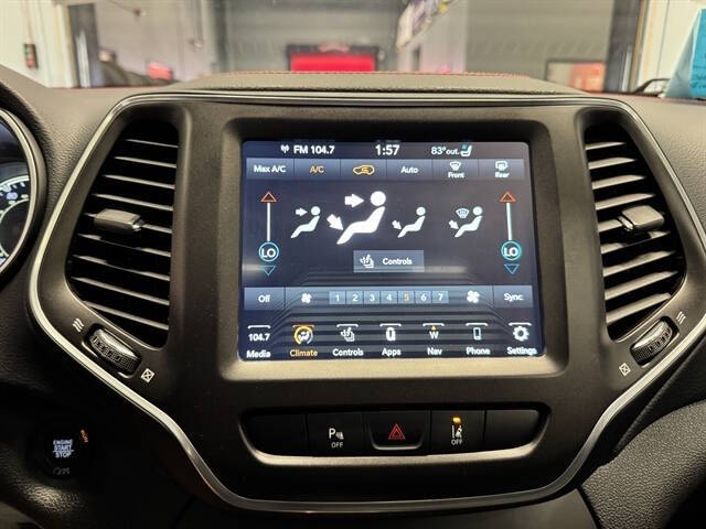 2022 Jeep Cherokee Trailhawk