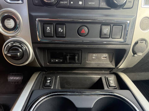 2021 Nissan Titan SV