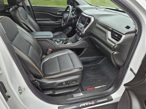 2021 GMC Acadia AT4