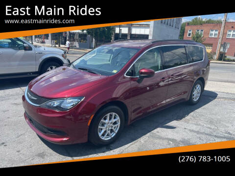 2021 Chrysler Voyager for sale at East Main Rides in Marion VA