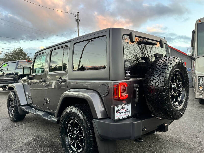 2016 Jeep Wrangler Unlimited Sahara