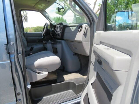 2013 Ford E-Series E-150 XLT