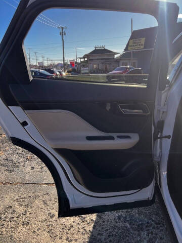 2018 Jaguar F-PACE 35t Prestige