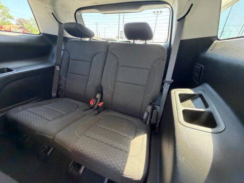 2017 GMC Acadia SLE-2