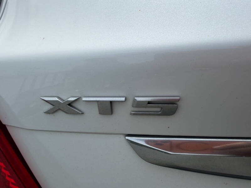 2017 Cadillac XT5