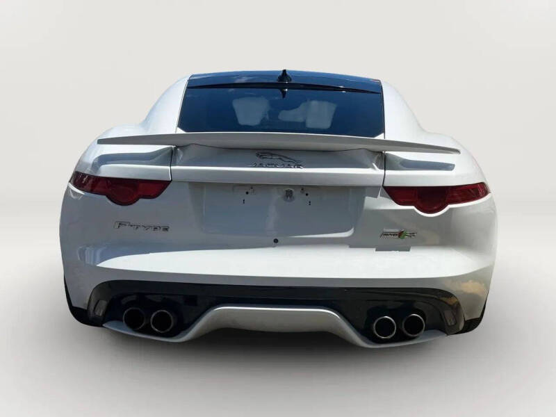 2017 Jaguar F-TYPE R