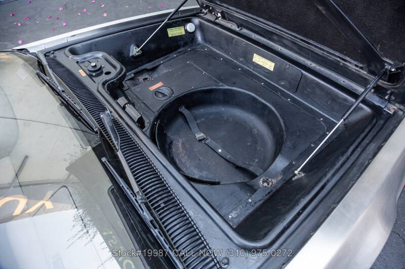 1981 DeLorean DMC-12