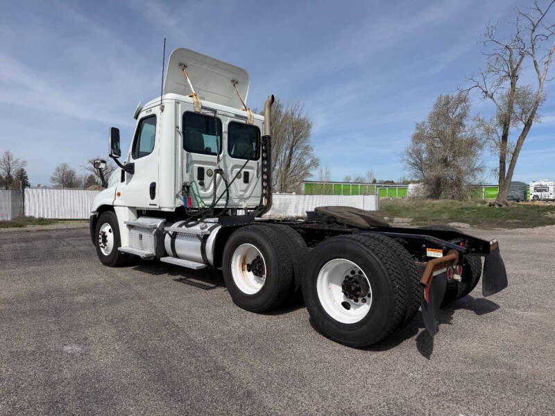 2012 Freightliner Cascadia