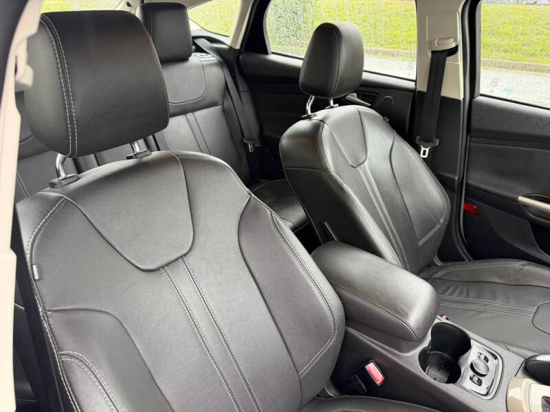 2012 Ford Focus SEL