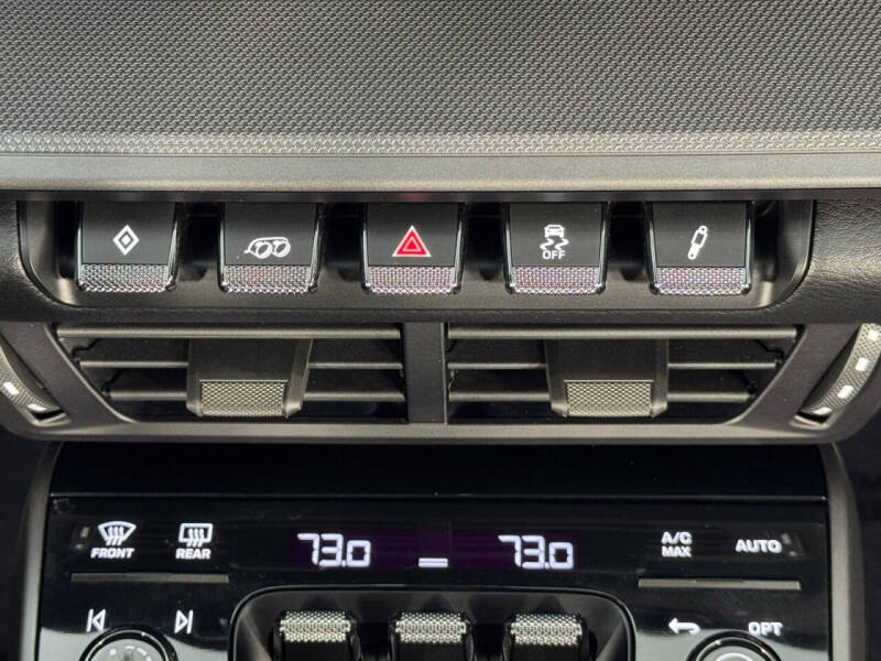 2025 Porsche 911 Carrera