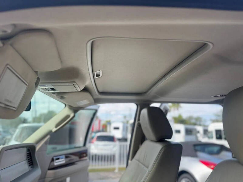 2011 Lincoln Navigator