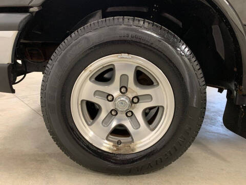 2004 Mazda B-Series B3000 SE