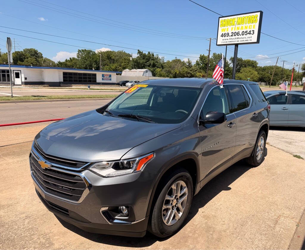 Gray 2019 Chevrolet Traverse LS LS 4dr SUV w/1LS 1