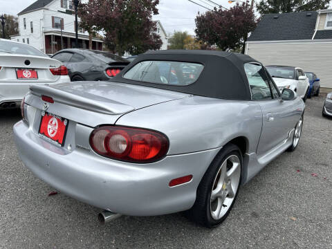 2003 Mazda MX-5 Miata