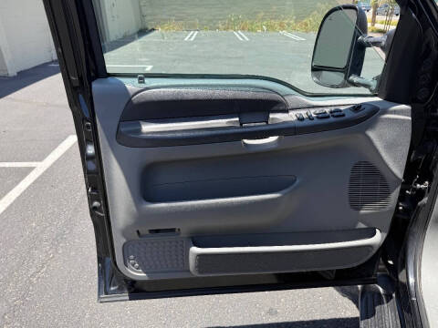 2004 Ford Excursion XLT