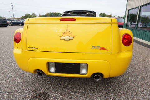 2004 Chevrolet SSR LS