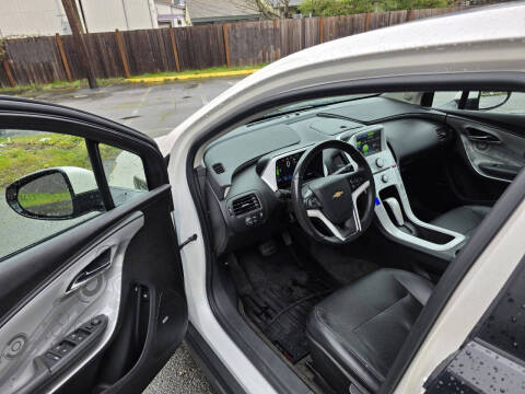 2011 Chevrolet Volt Premium