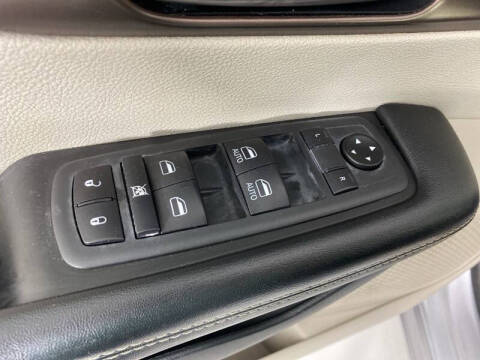 2020 Chrysler Voyager LXi