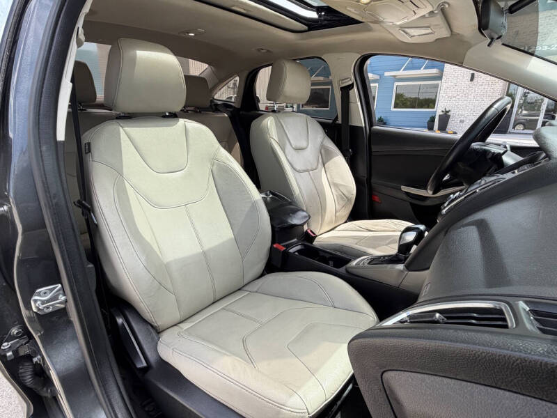 2017 Ford Focus Titanium