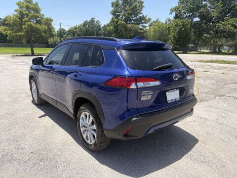 2024 Toyota Corolla Cross LE