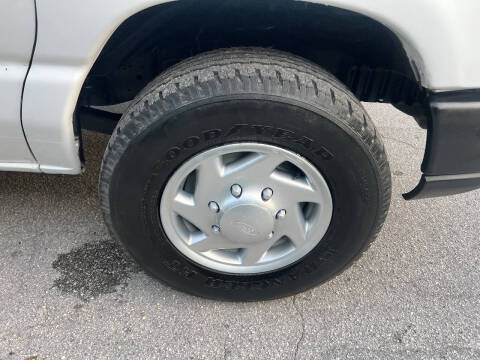 2011 Ford E-Series E-250