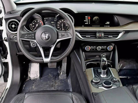 2018 Alfa Romeo Stelvio Ti