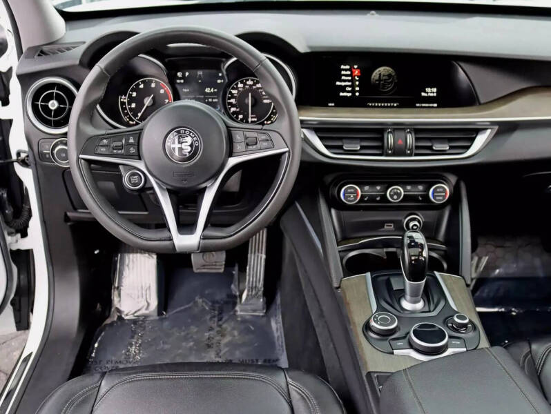 2018 Alfa Romeo Stelvio Ti