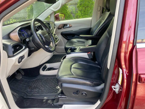 2018 Chrysler Pacifica Touring L Plus