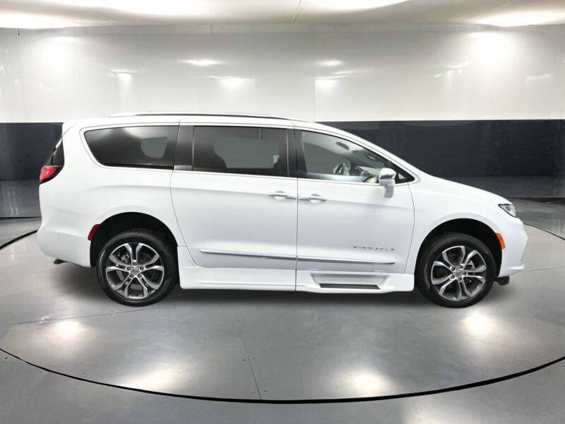 2022 Chrysler Pacifica Pinnacle