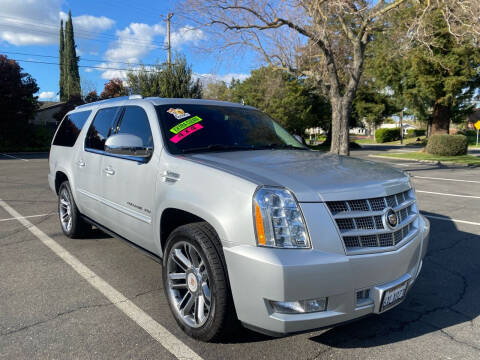 2013 Cadillac Escalade ESV for sale at 7 STAR AUTO in Sacramento CA