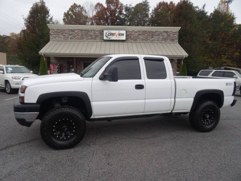 2007 Chevrolet Silverado 2500HD Classic for sale at Driven Pre-Owned in Lenoir NC