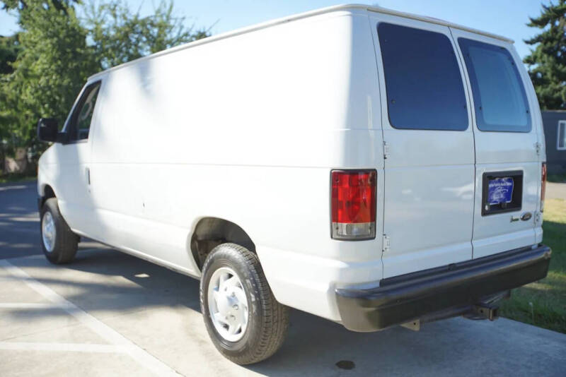 2014 Ford E-Series E-150