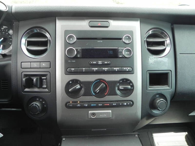 2017 Ford Expedition XL Fleet