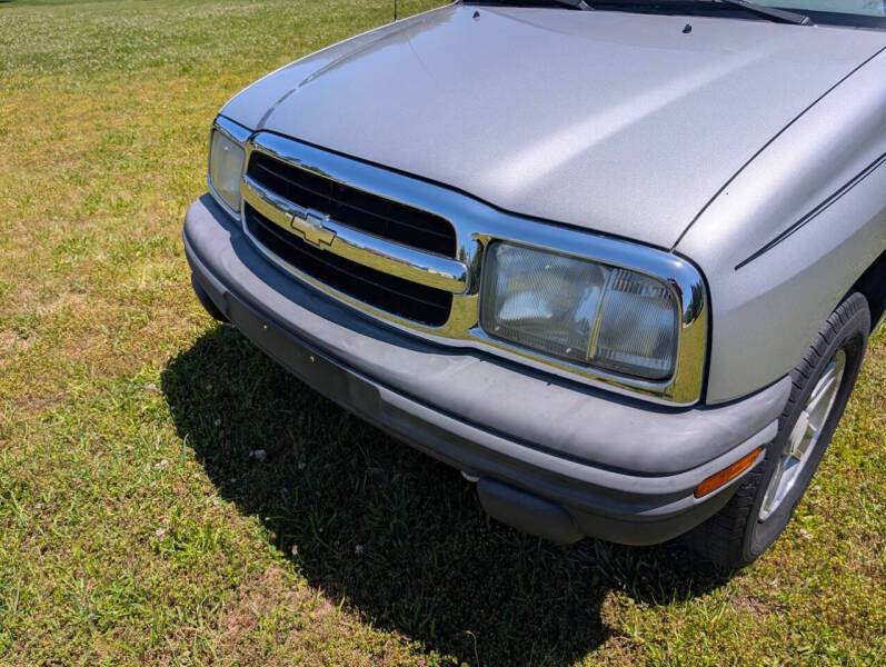 2004 Chevrolet Tracker