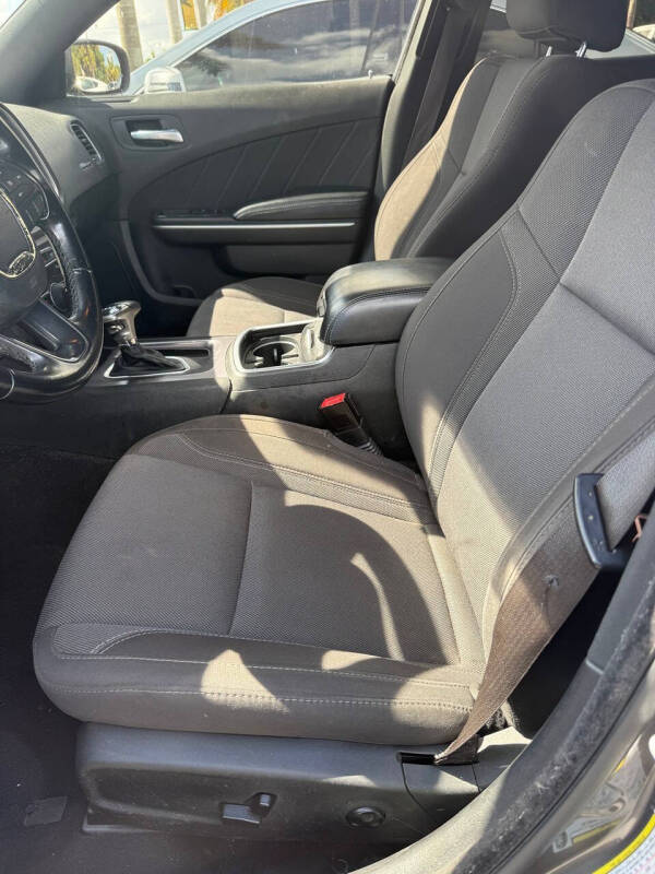 2019 Dodge Charger SXT