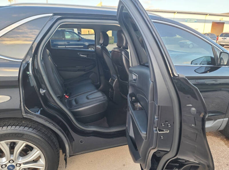 2019 Ford Edge Titanium