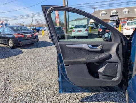 2020 Ford Escape SE