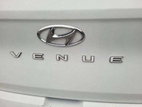 2020 Hyundai Venue SEL