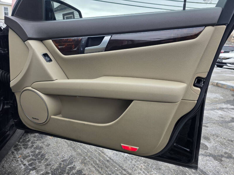 2013 Mercedes-Benz C-Class C 300 Sport 4MATIC