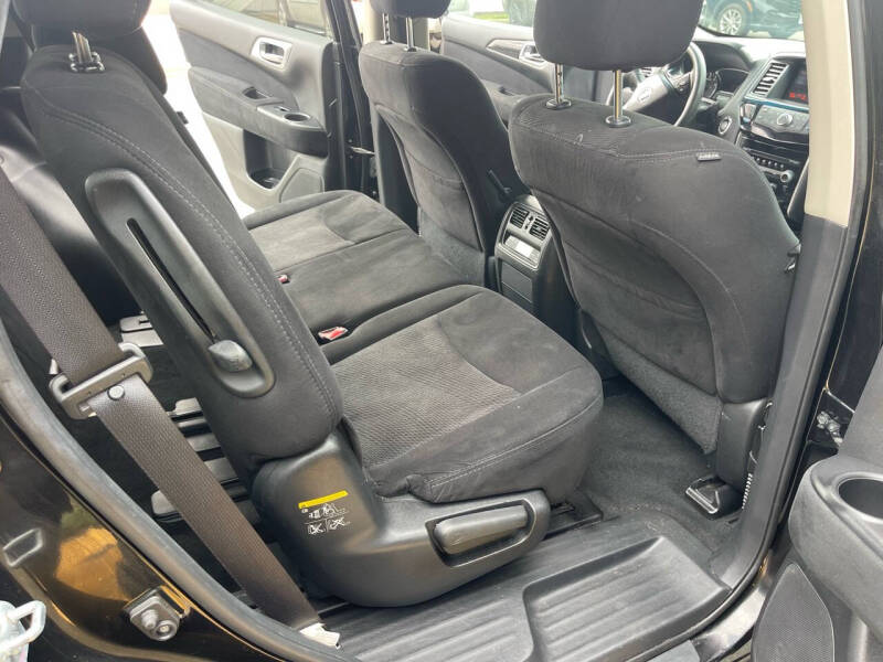 2015 Nissan Pathfinder S