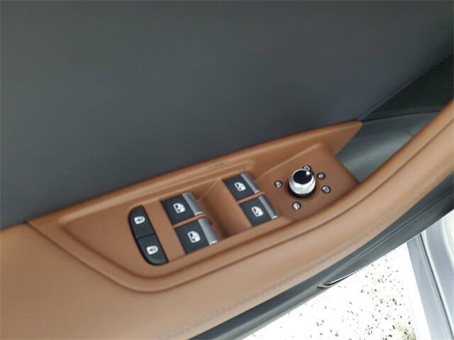 2022 Audi A5 Sportback quattro Premium Plus 40 TFSI