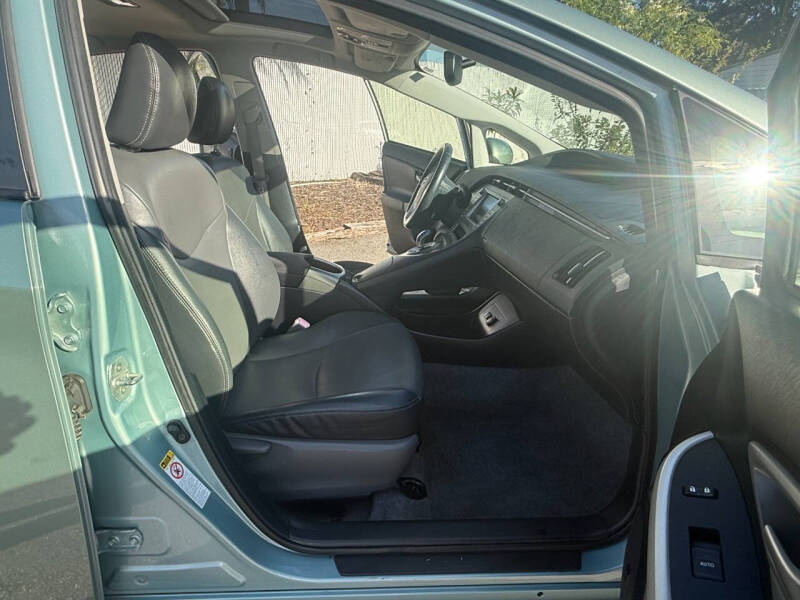 2013 Toyota Prius Four