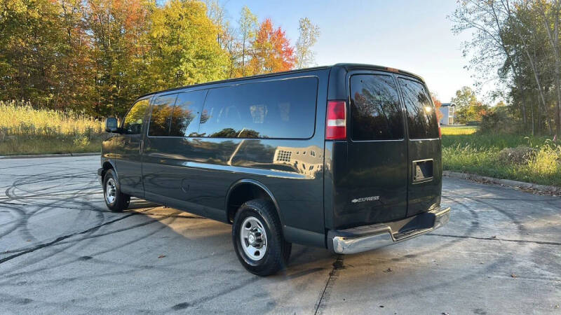 2017 Chevrolet Express LT 3500
