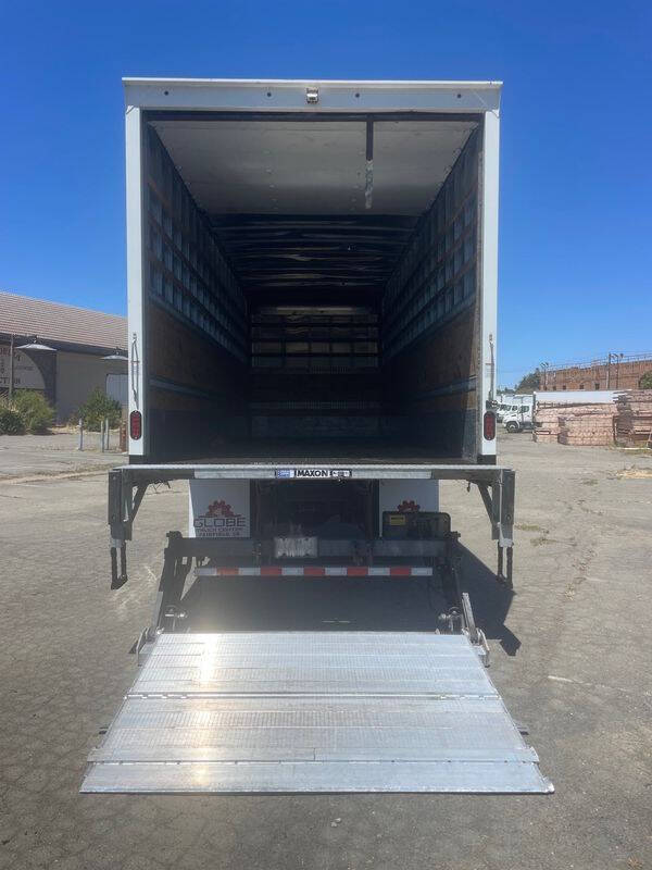 2023 Hino L6