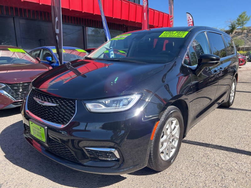 2024 Chrysler Pacifica Touring L