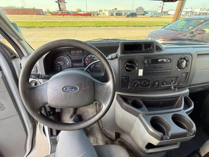 2013 Ford E-Series E-150