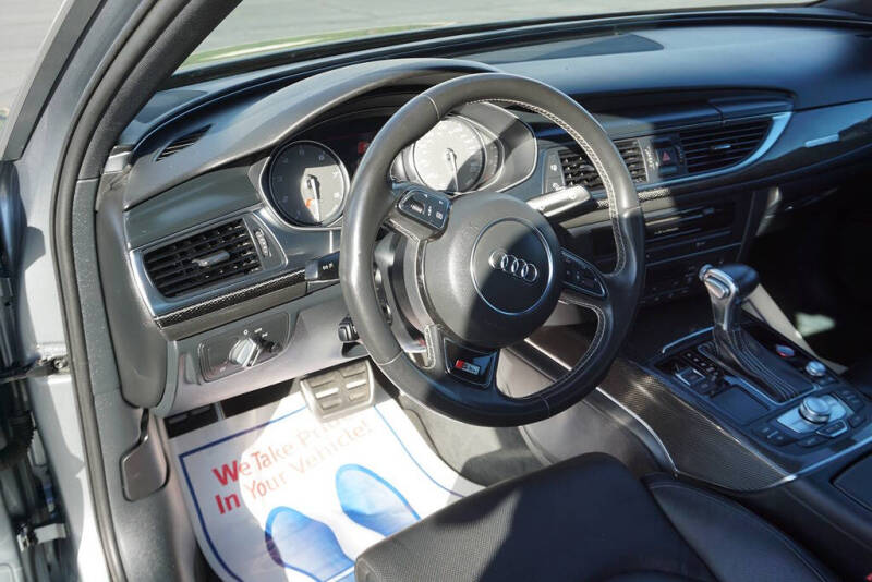 2013 Audi S6 4.0T quattro Prestige