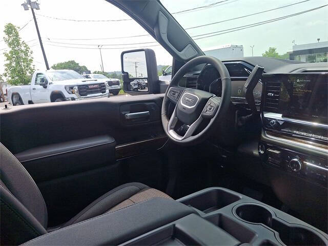 2025 GMC Sierra 2500HD SLE