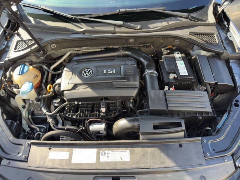 2016 Volkswagen Passat 1.8T SE