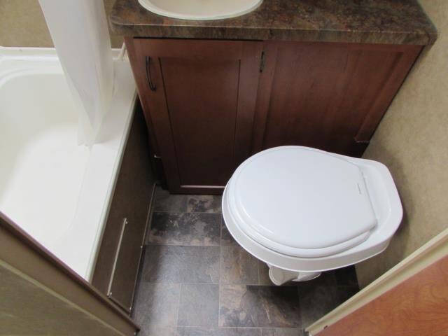 2015 CHEROKEE GREY WOLF